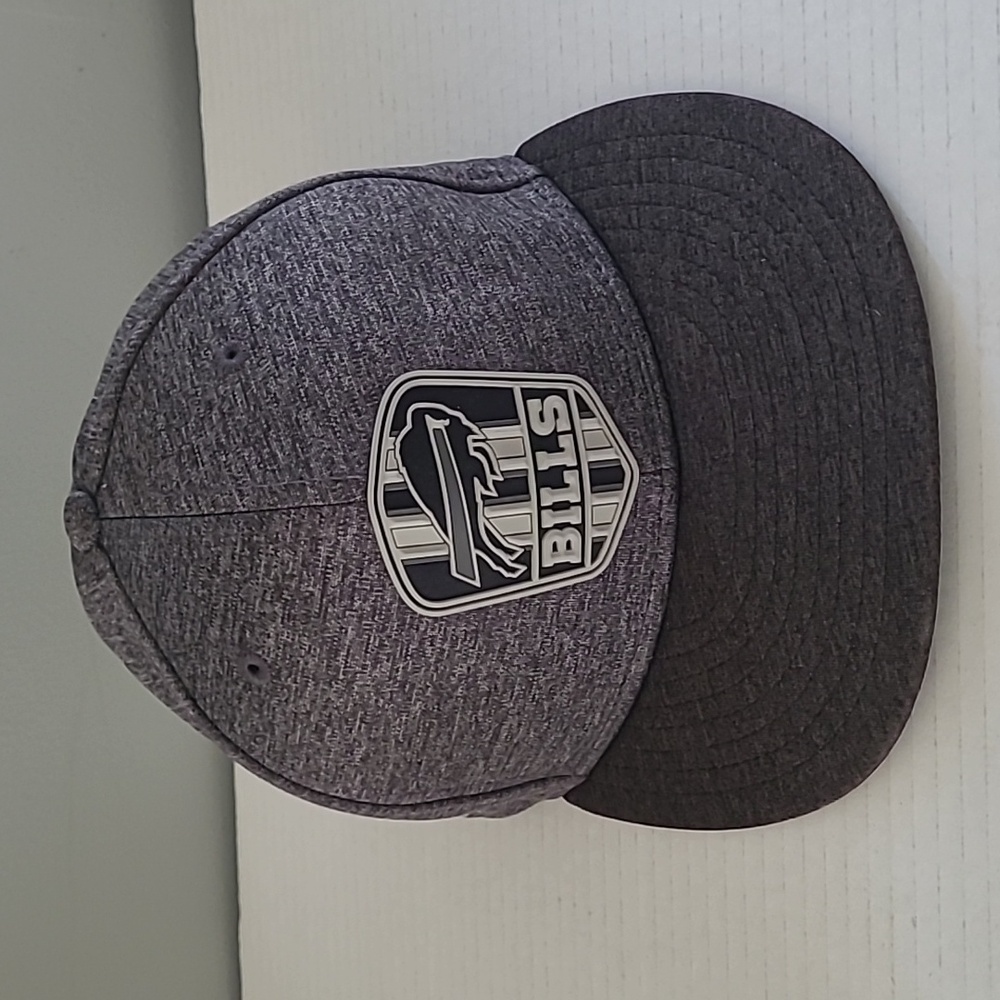 BUFFALO BILLS SNAPBACK HAT